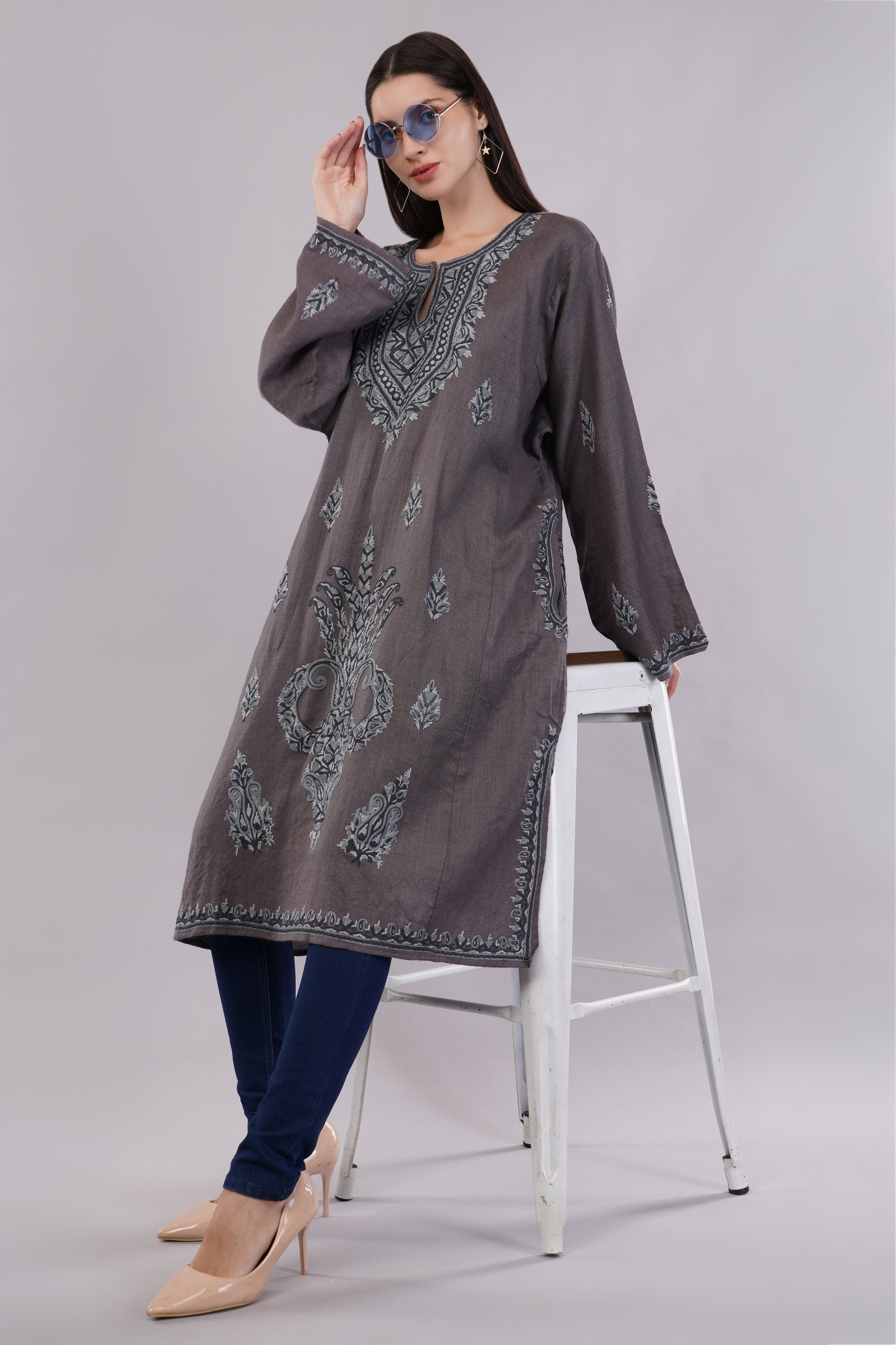 Smokey Grey Kashmiri Woolen Pheran with Aari Embroidery in Shades of Grey