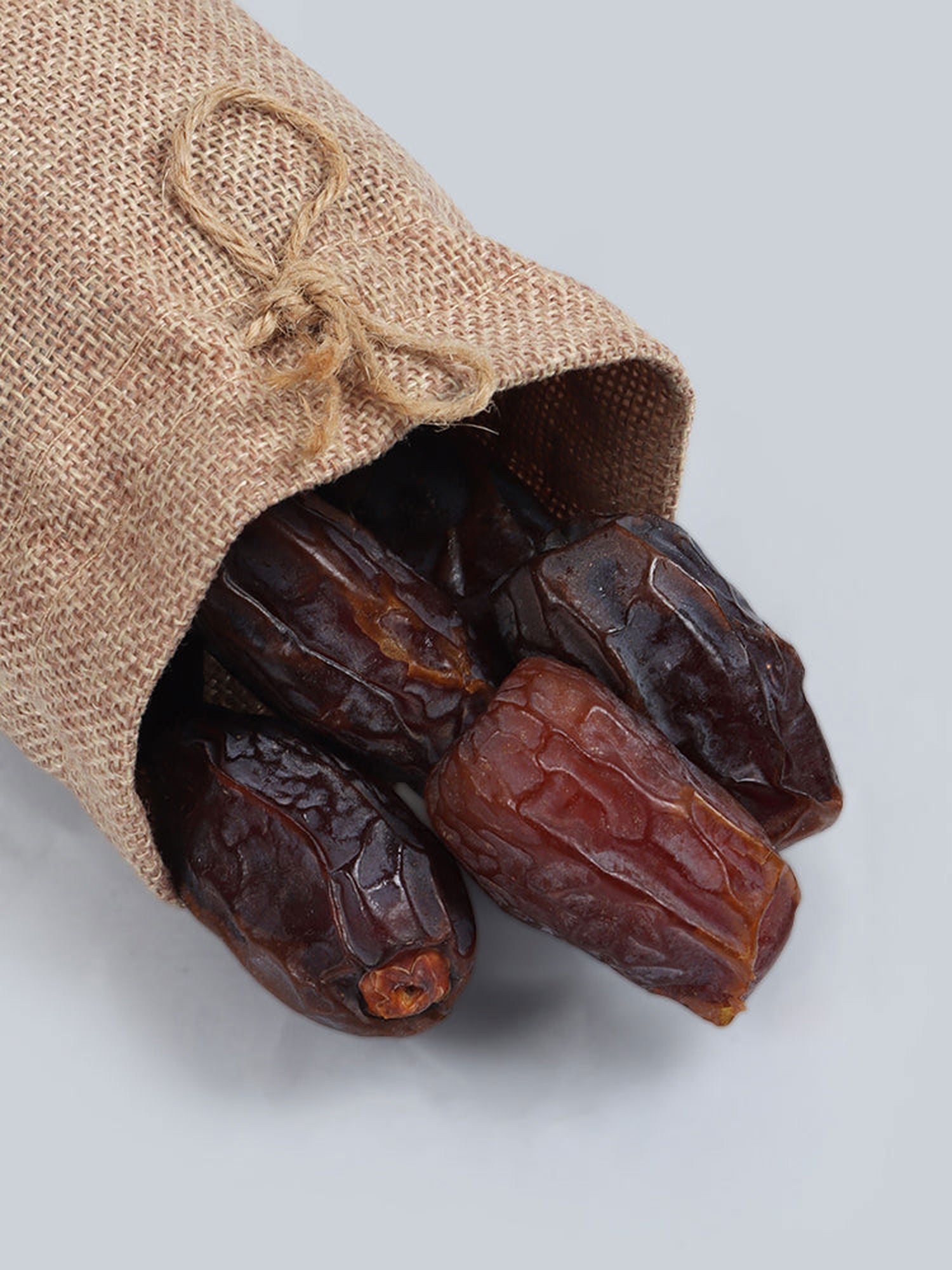 Royal Medjool Dates - Soft, Luscious & Nutritious Khajoor - Hamiast