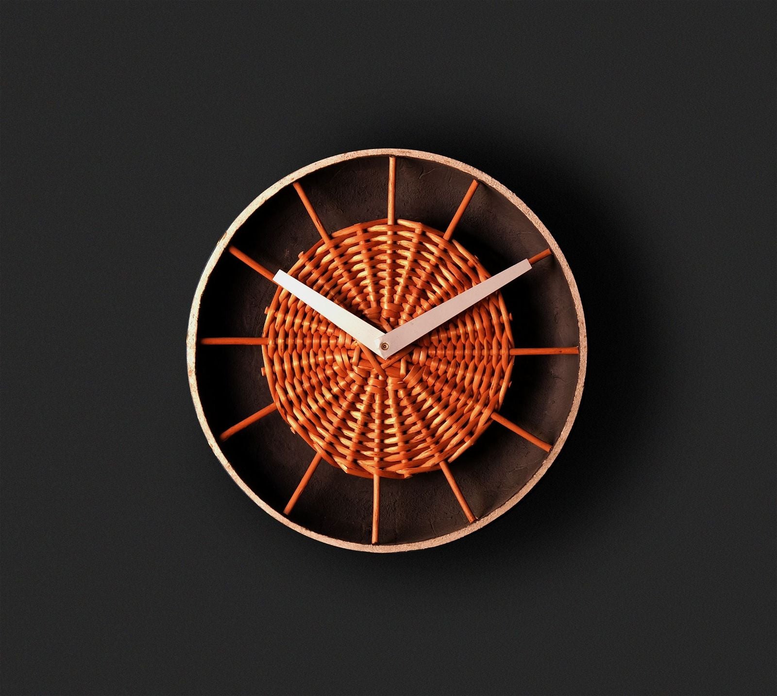 Zoon Wicker Willow  Wall Clock – Time Told with Tradition - Hamiast